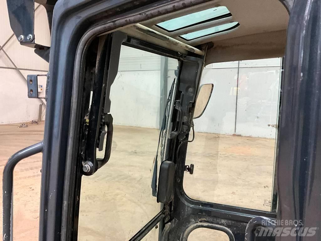 Kubota U 48-4 / U 55-4 Kabiny i wnętrze
