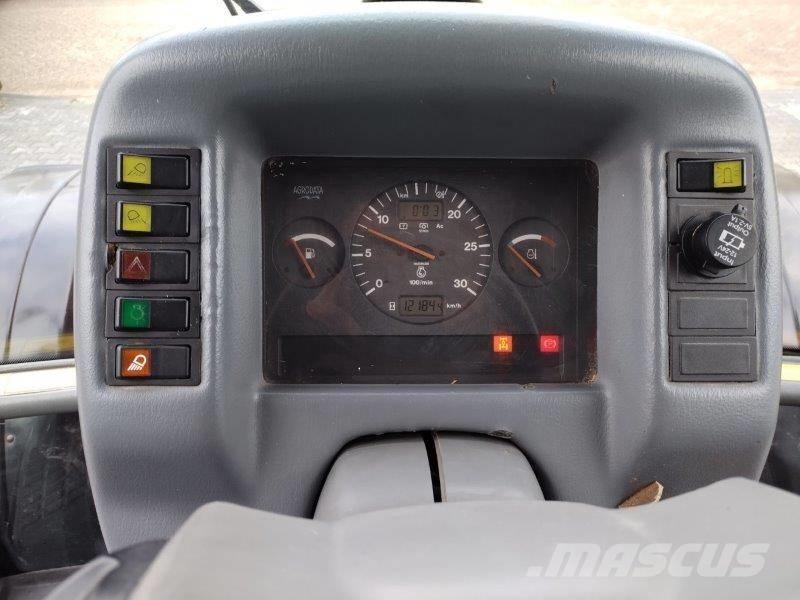 Valtra 6850 Ciągniki rolnicze