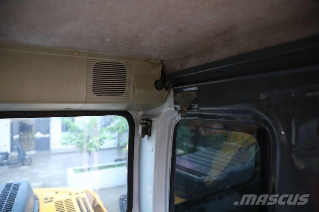Komatsu PC 130-7 Minikoparki