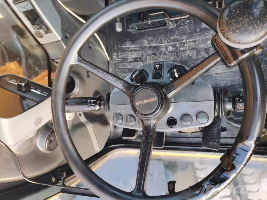 Hyundai R210W-7 Koparki kołowe