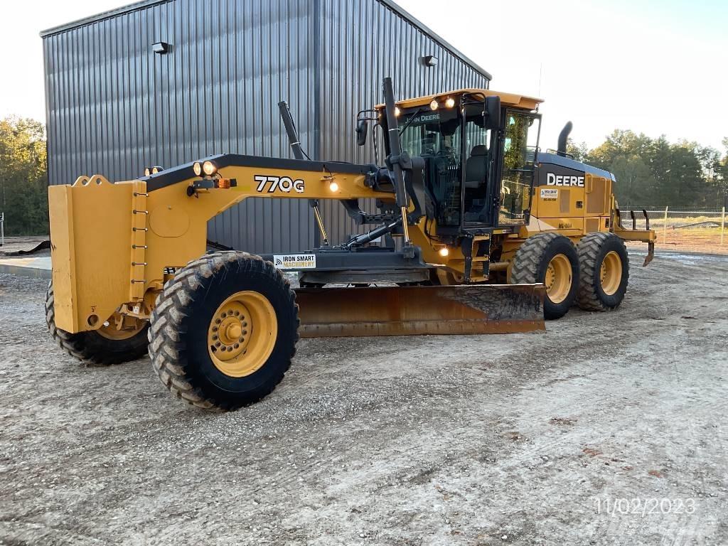 John Deere 770 G Równiarki
