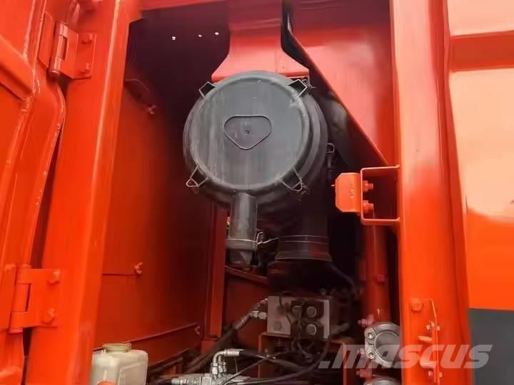 Doosan DX 225 LC Koparki gąsienicowe