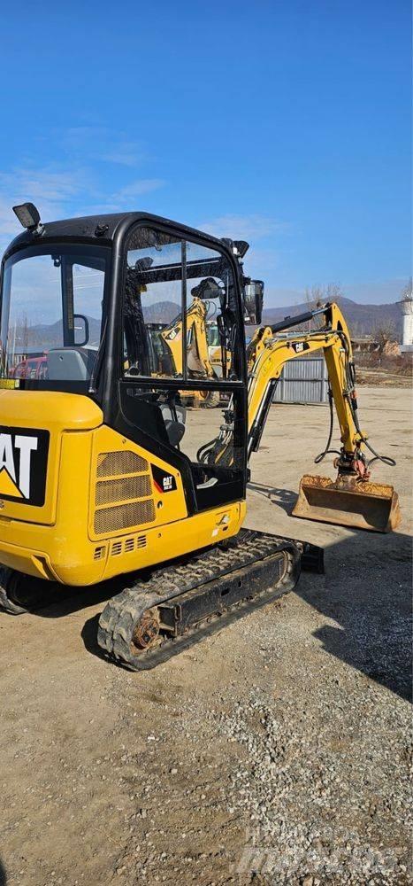 CAT 302.2 D Minikoparki