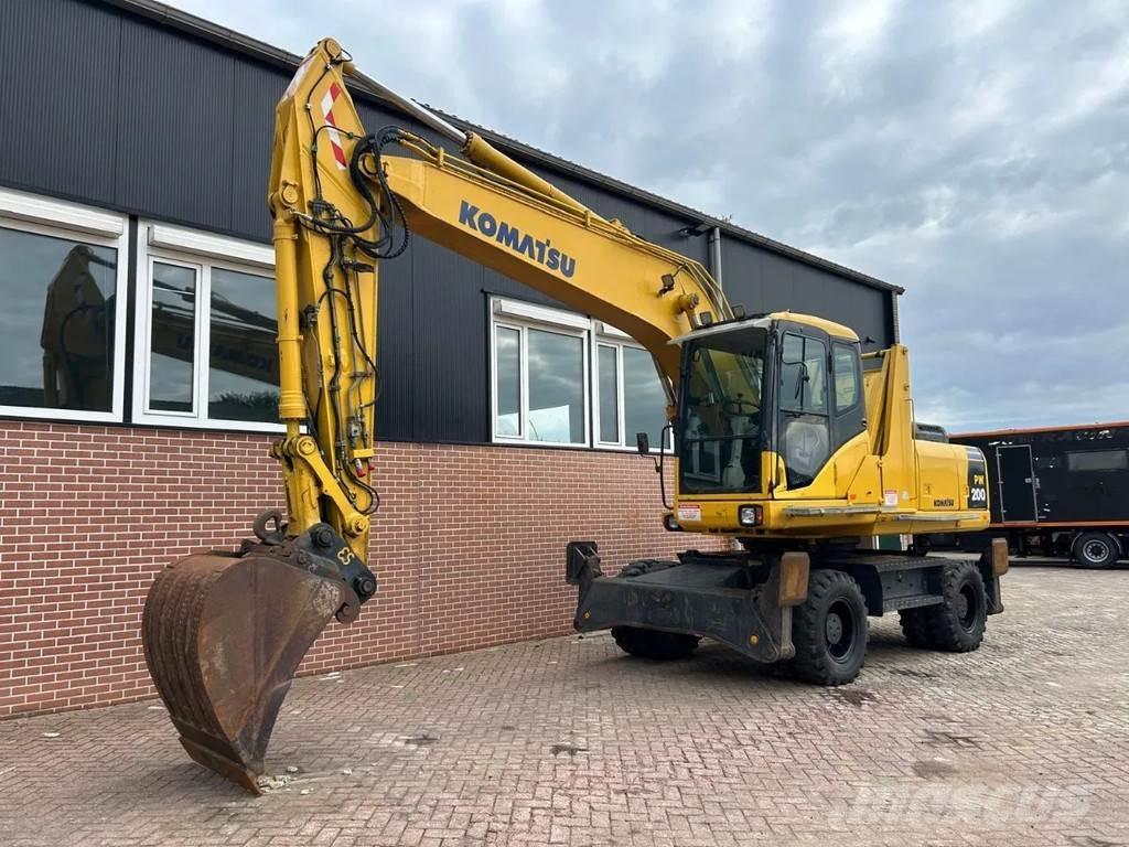 Komatsu PW200 Koparki kołowe