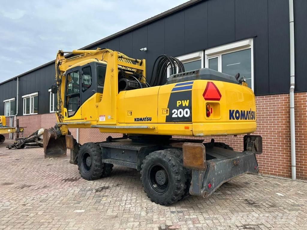 Komatsu PW200 Koparki kołowe