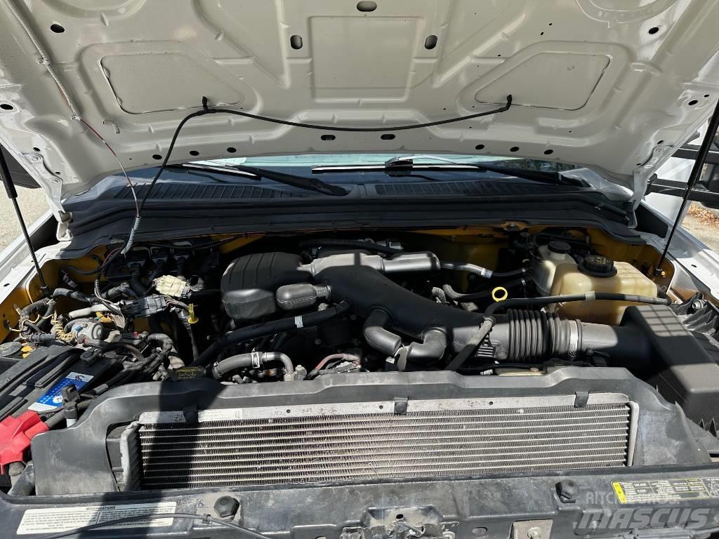 Ford F 450 SD Ciężarówki typu Platforma / Skrzynia