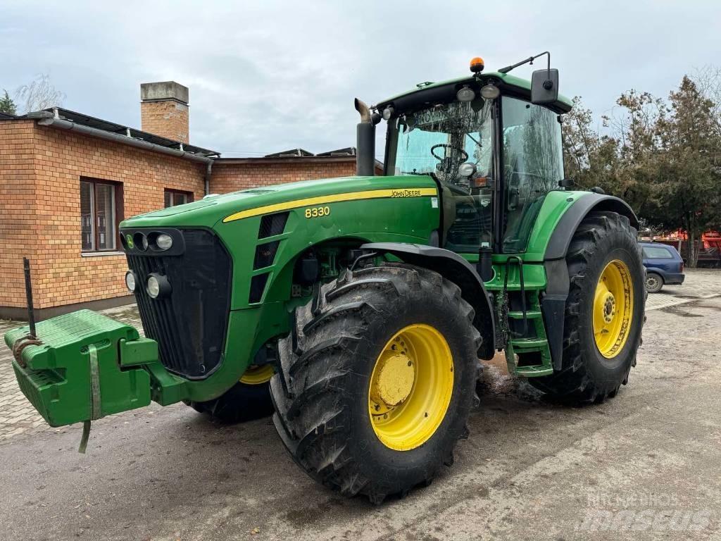 John Deere 8330 Ciągniki rolnicze
