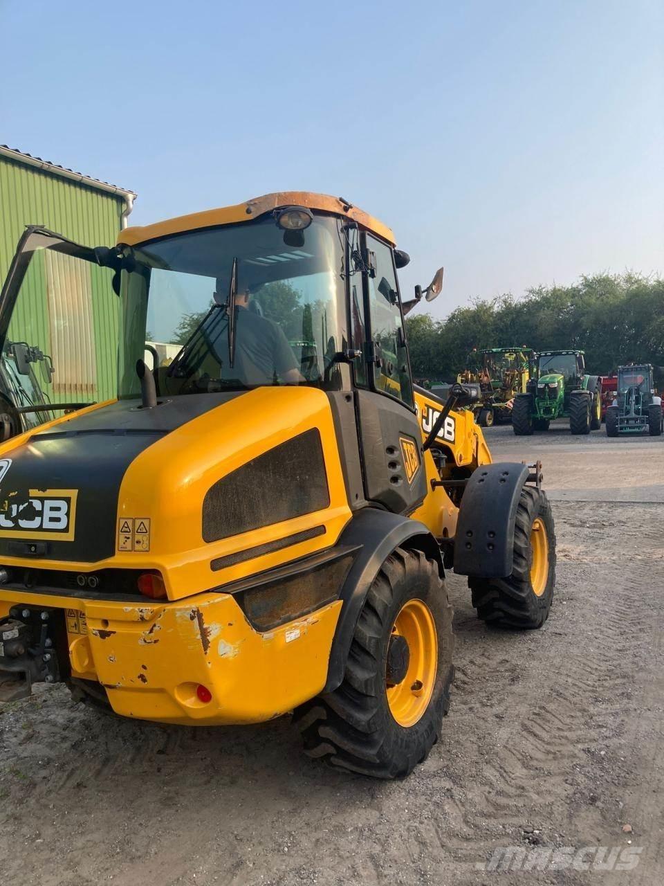 JCB TM 220 Ładowarki rolnicze