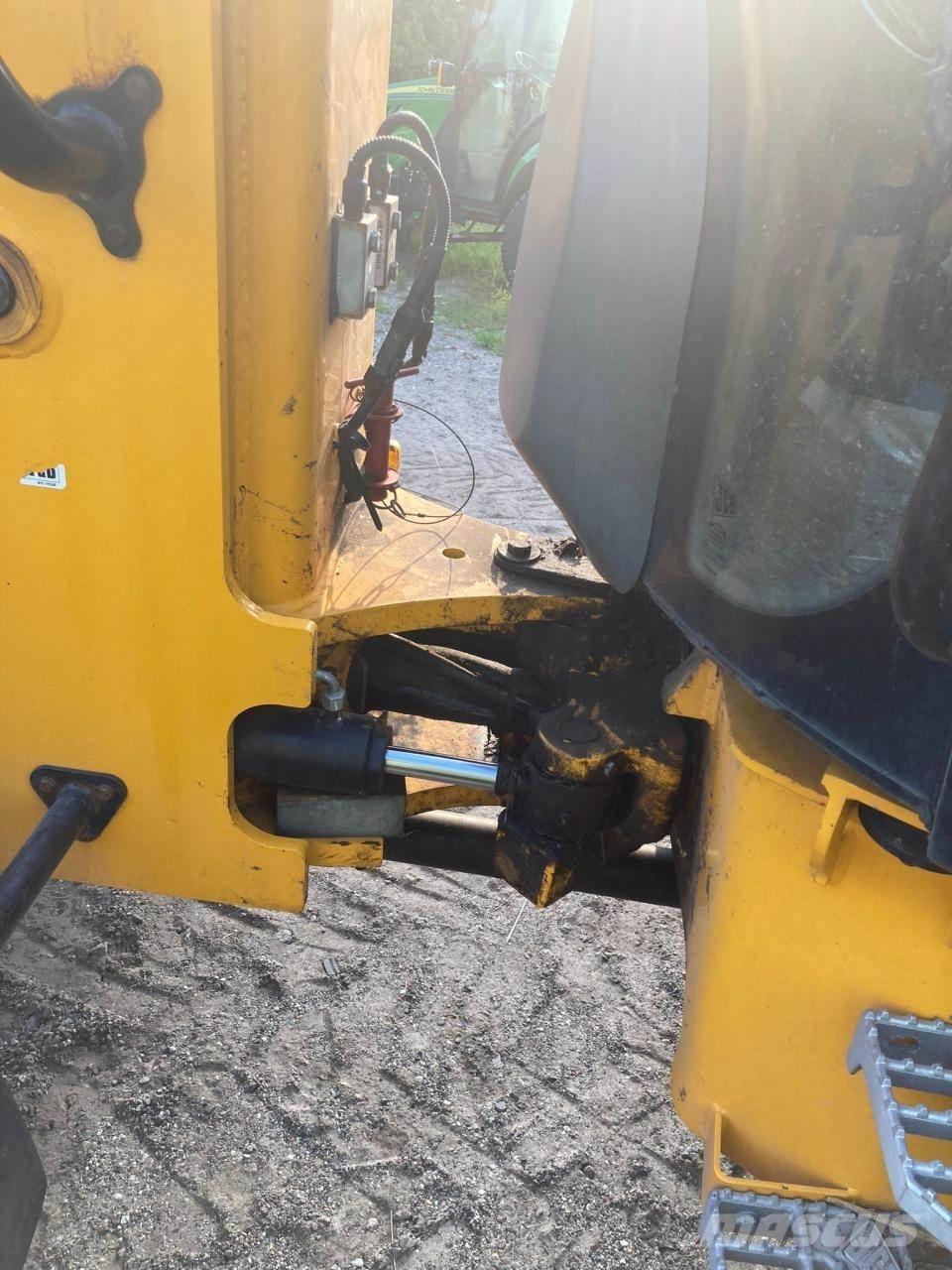 JCB TM 220 Ładowarki rolnicze