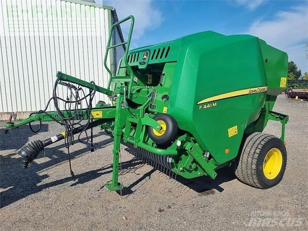 John Deere f441m Prasy kostkujące