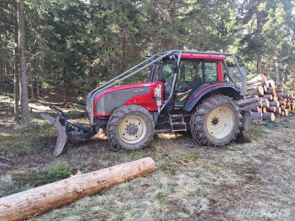 Valtra T 151 Ciągniki rolnicze