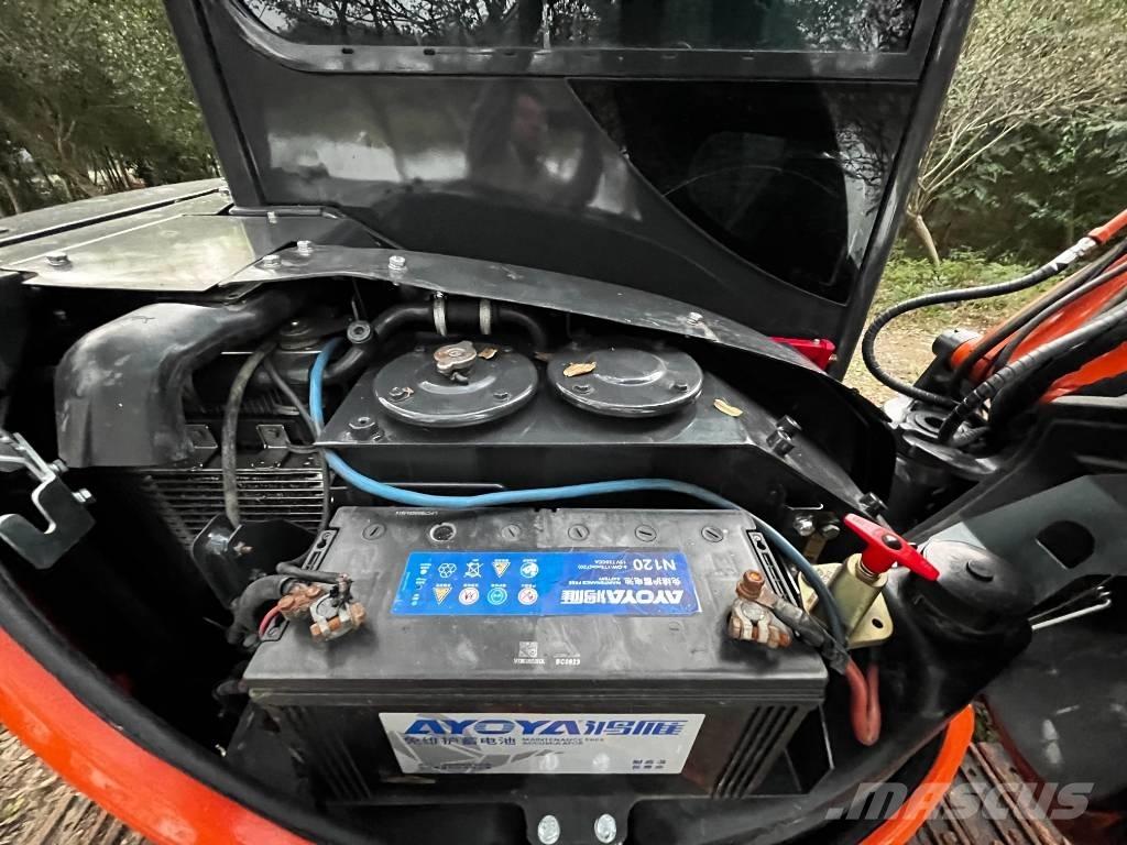 Hitachi ZX 50 U Minikoparki