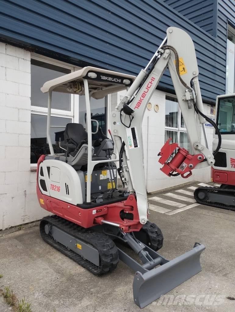 Takeuchi TB 216 Minikoparki