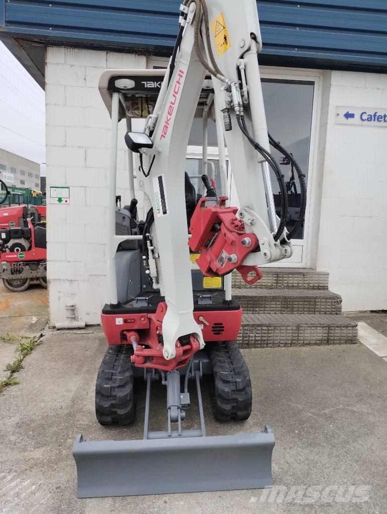 Takeuchi TB 216 Minikoparki