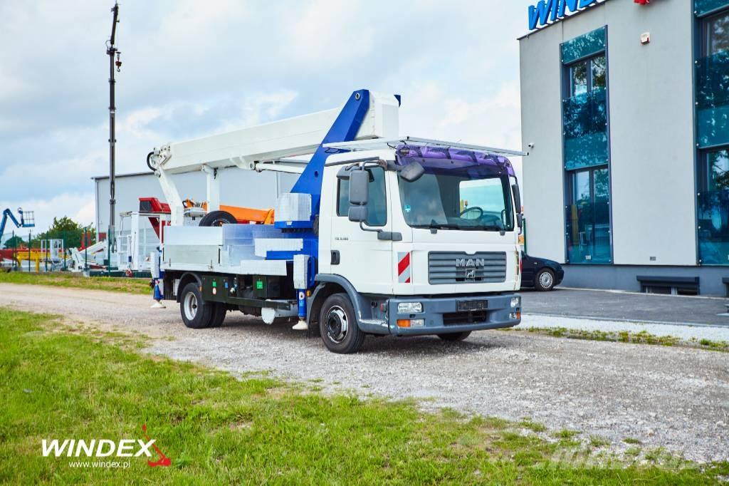 Wumag WT 300 Podnośniki koszowe