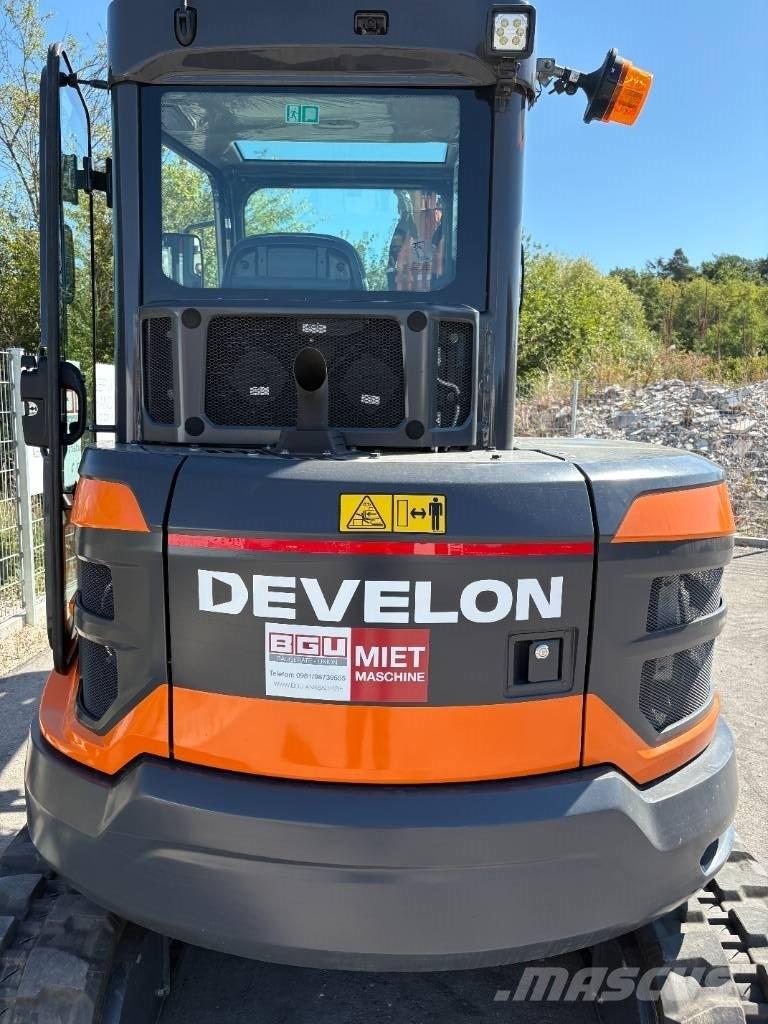 Develon DX 63-7 Minikoparki