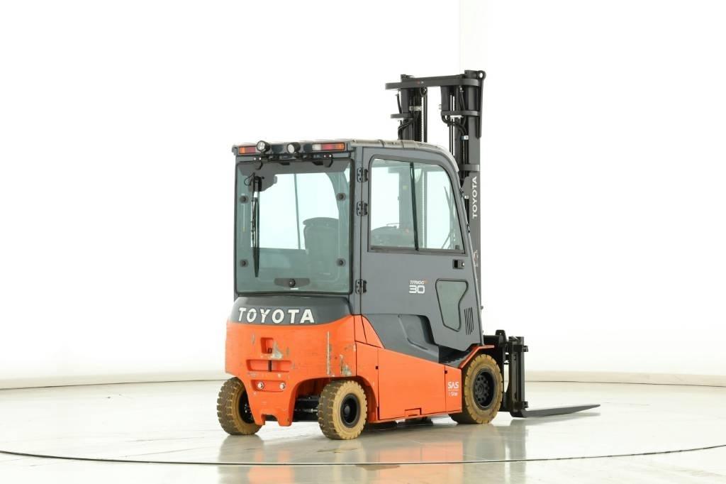 Toyota 8 FBMT 30 Wózki elektryczne