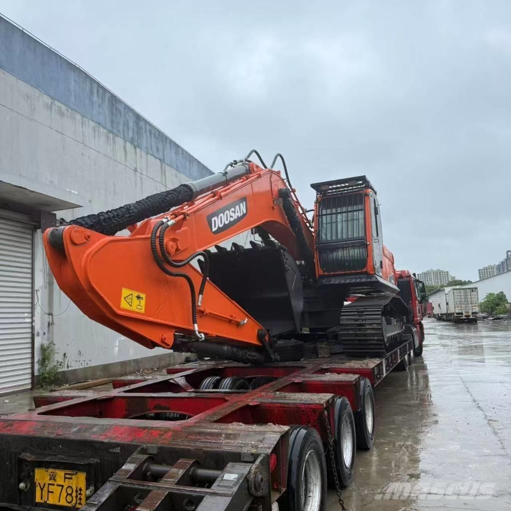 Doosan DX 225 LCA Koparki gąsienicowe