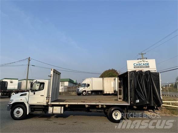 Hino 338 Ciężarówki firanki
