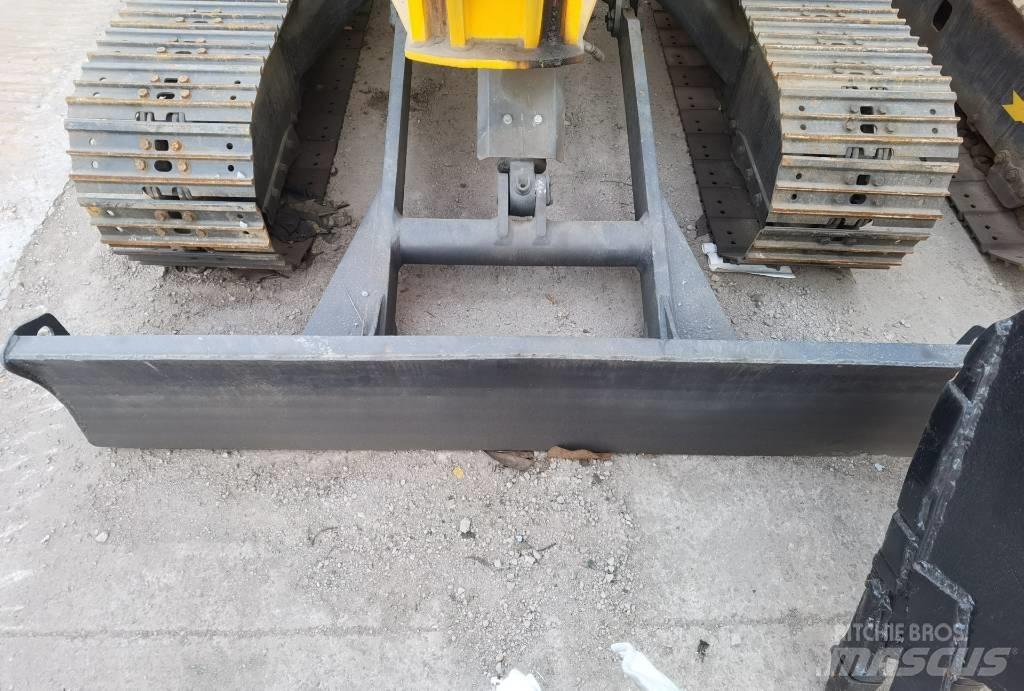 Komatsu PC55MR Koparki gąsienicowe