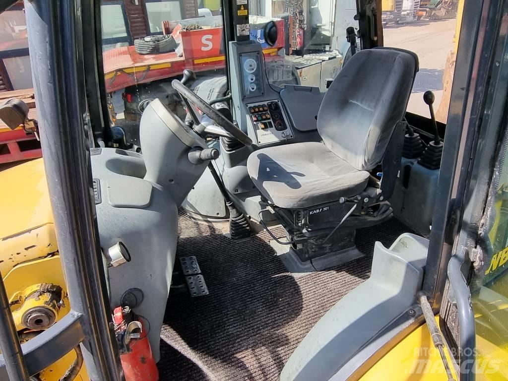 Komatsu WB 93 S-5EO Koparko-ładowarki