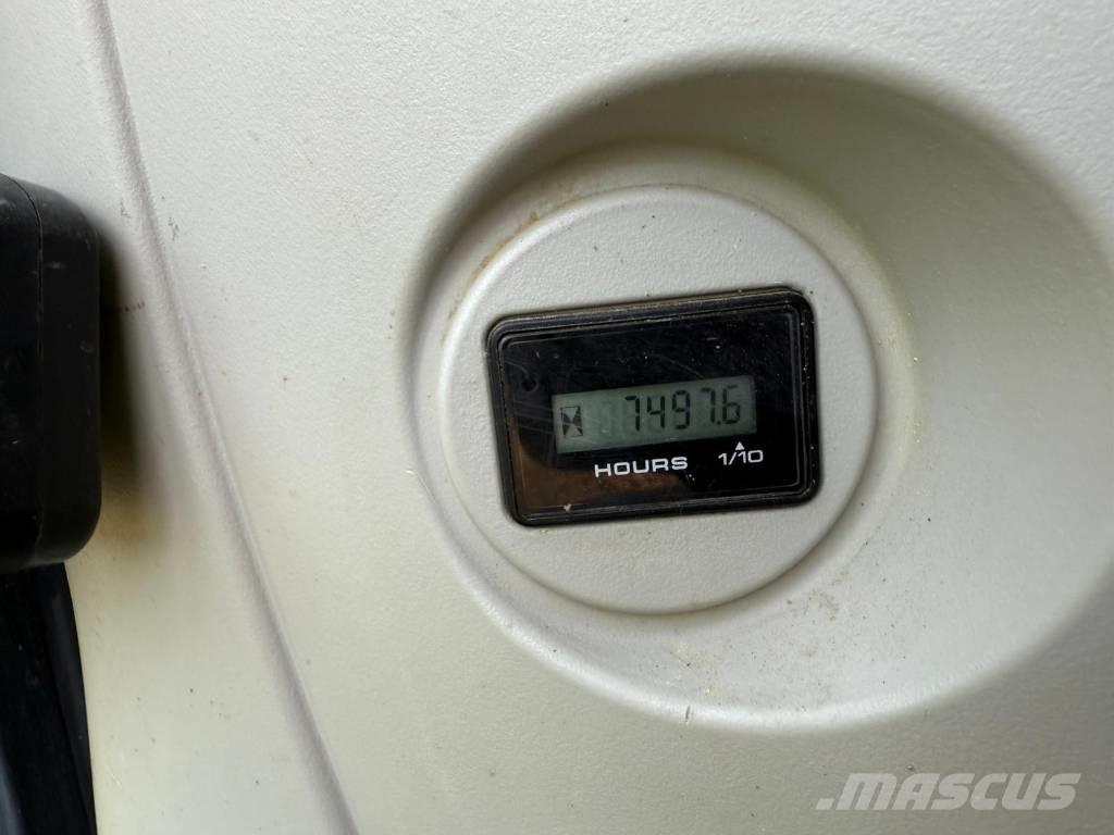 Kobelco SK 210 LC Koparki gąsienicowe