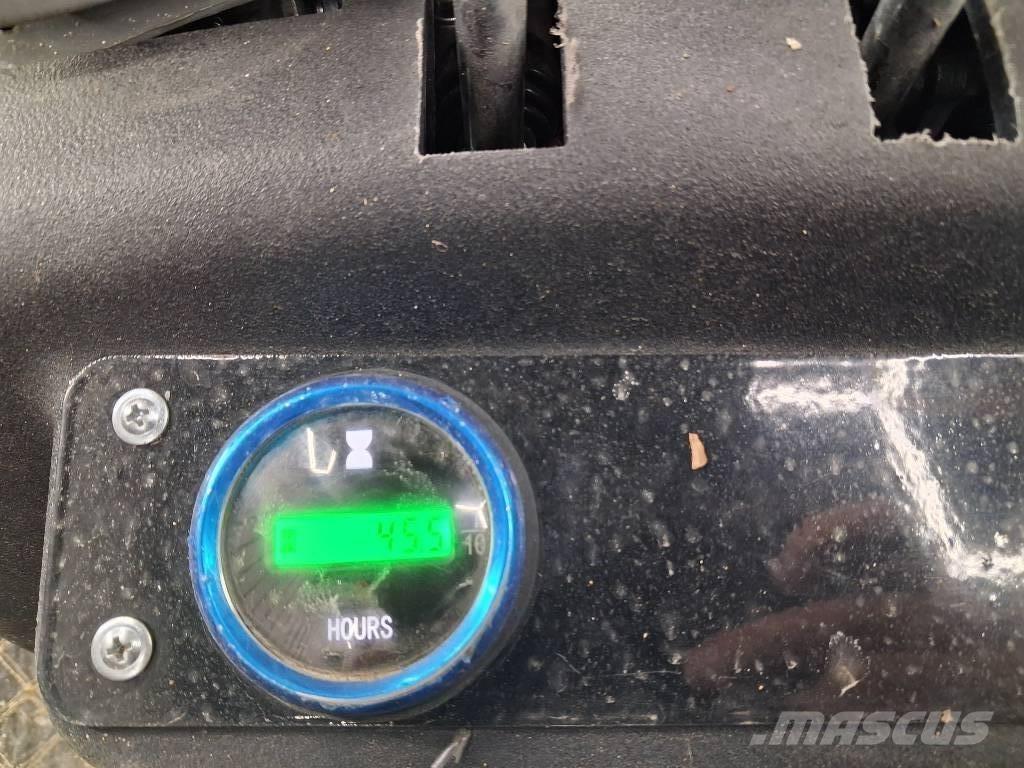 JPC KV12 Minikoparki