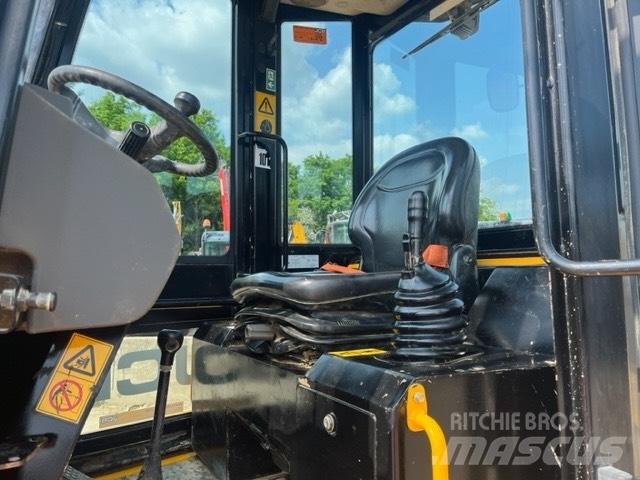 JCB 6ST Wozidła kolebkowe