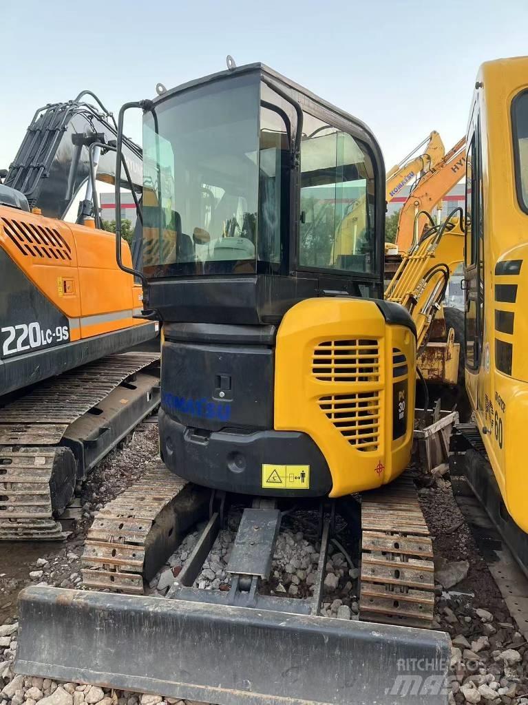 Komatsu PC 30 Koparki gąsienicowe