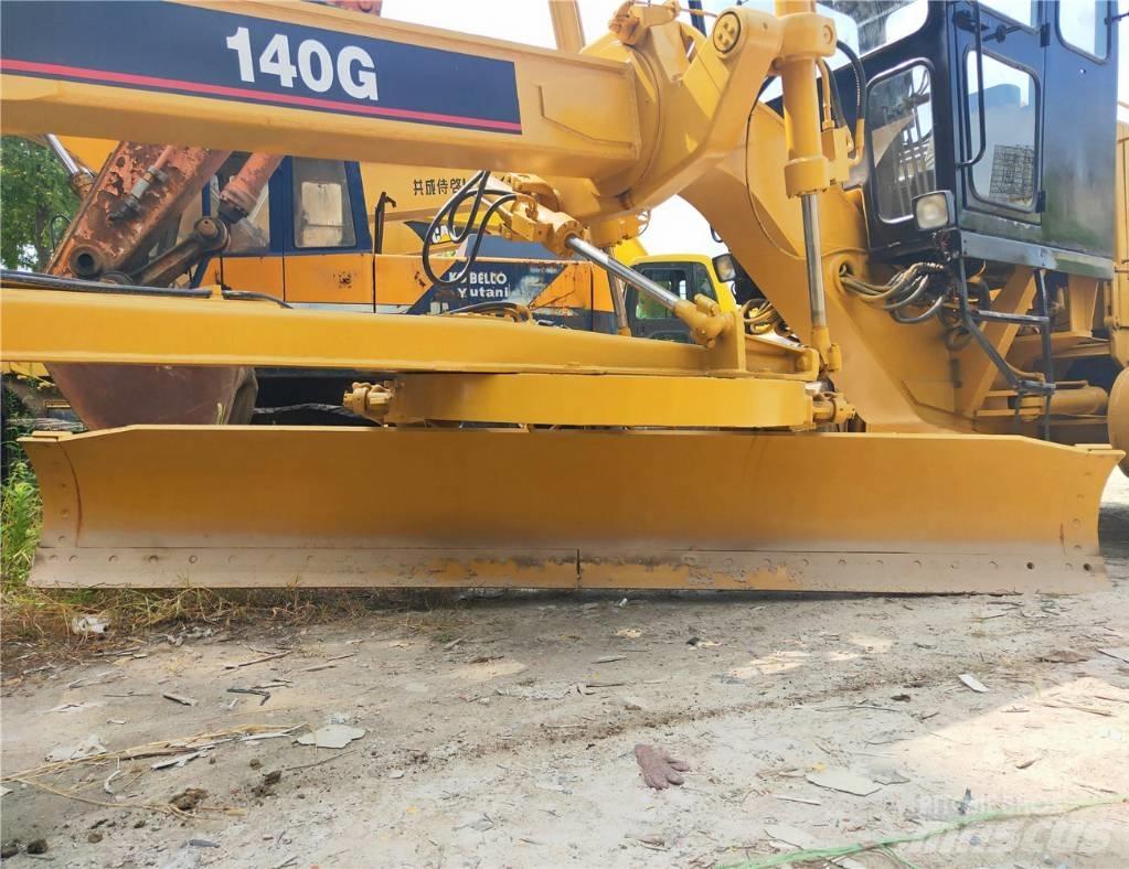 CAT 140G Równiarki