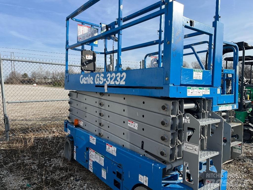Genie GS 3232 Podnośniki nożycowe