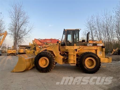 CAT 950F Ładowarki kołowe