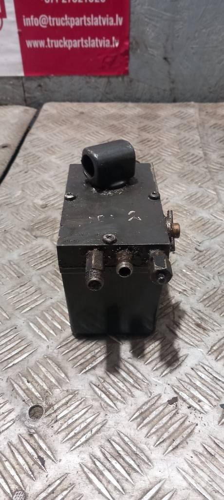 Scania 94 D.    1428640 Hydraulika
