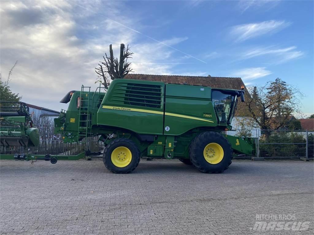 John Deere T550 Kombajny zbożowe