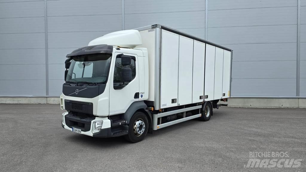 Volvo FL Samochody ciężarowe ze skrzynią zamkniętą