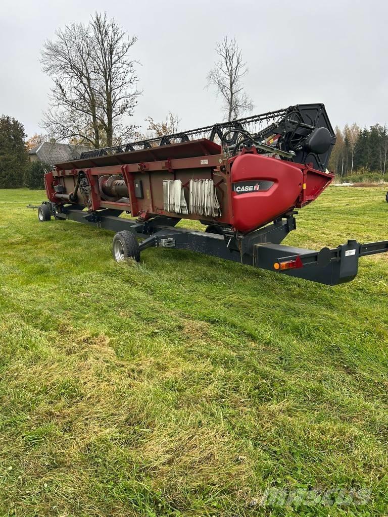 Case IH 8250 Kombajny zbożowe