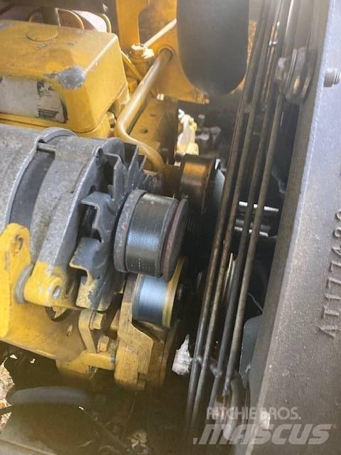 John Deere 200 LC Maszyny do okrzesywania gałęzi