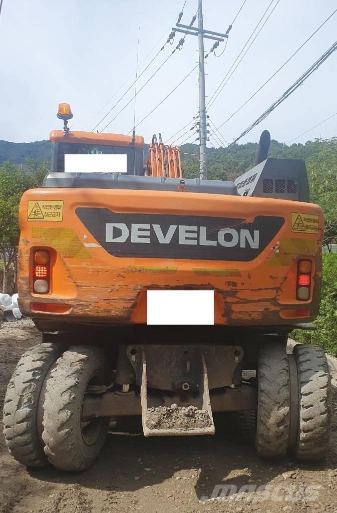 Doosan DX 140 W Koparki kołowe