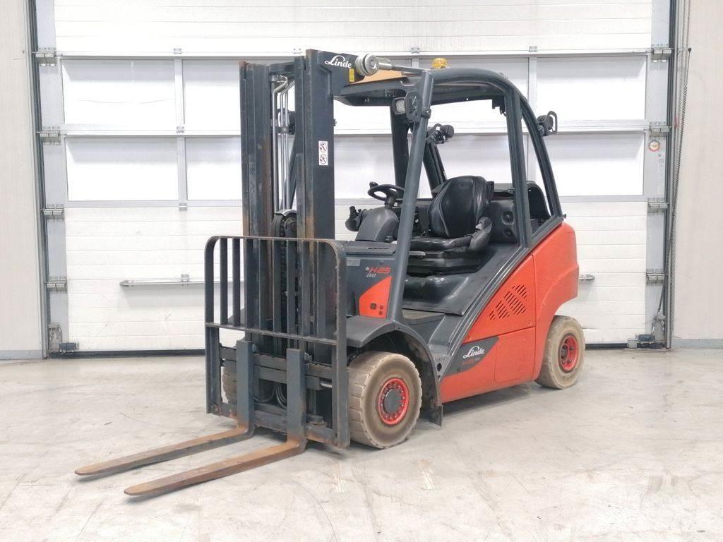Linde H25T-02 Wózki LPG