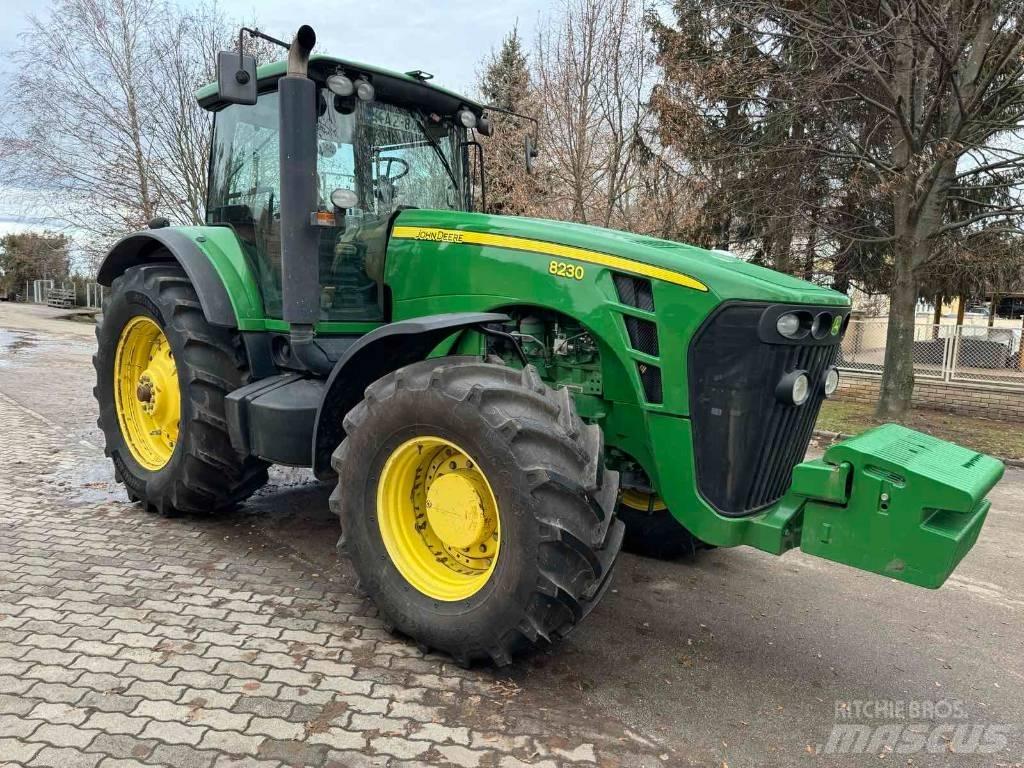 John Deere 8230 Ciągniki rolnicze