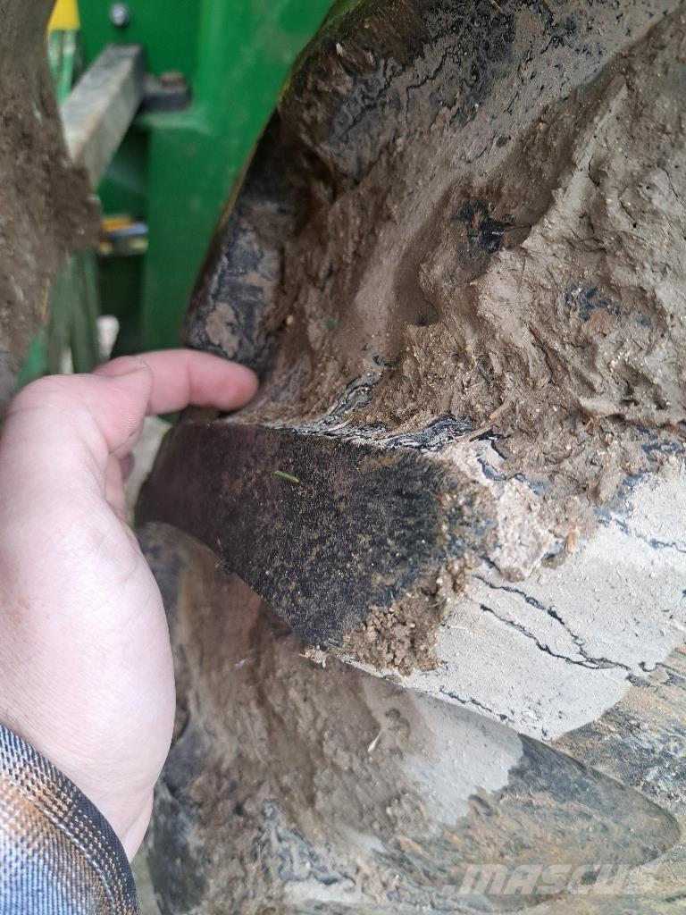 John Deere 732 Opryskiwacze zaczepiane