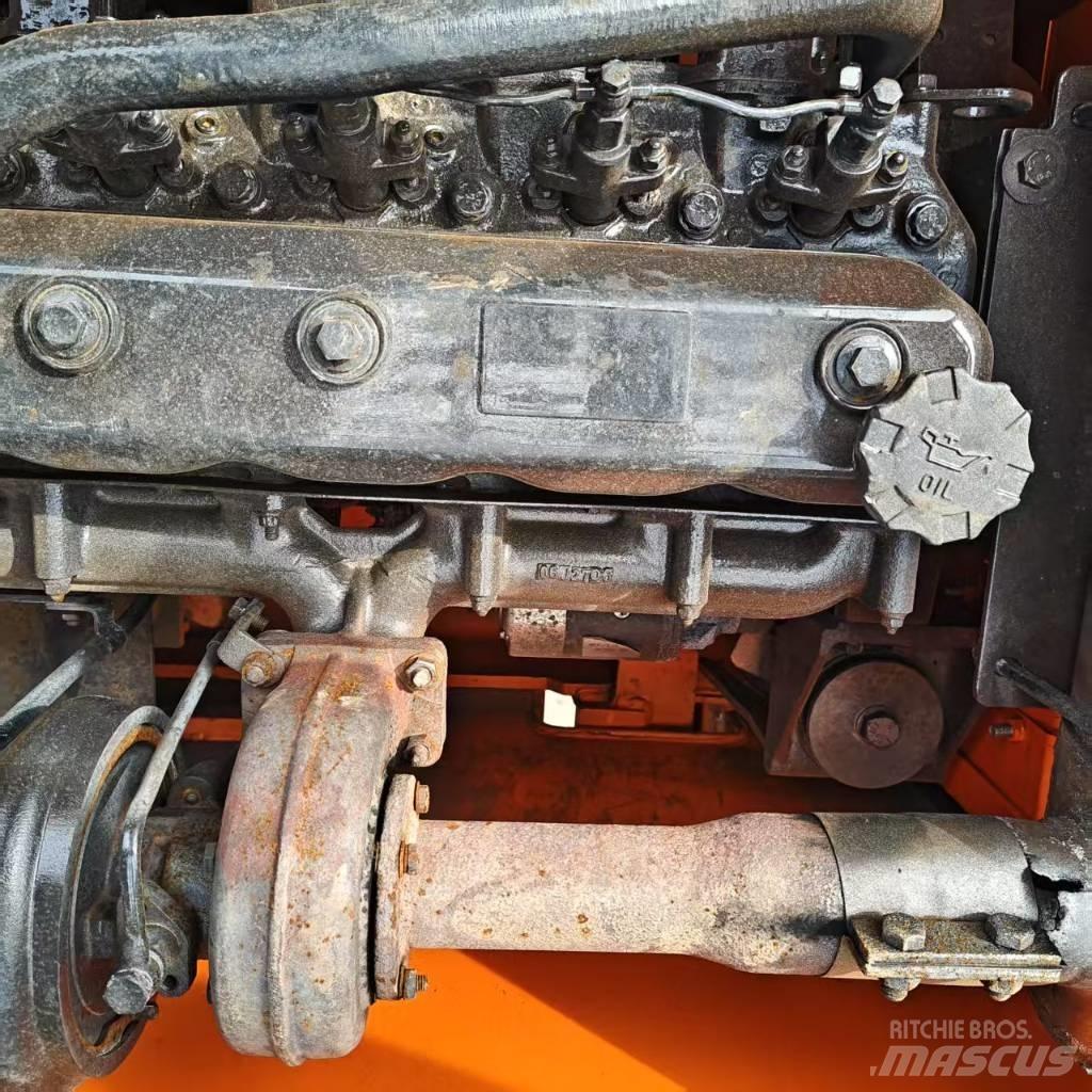 Doosan 225 LC Koparki gąsienicowe