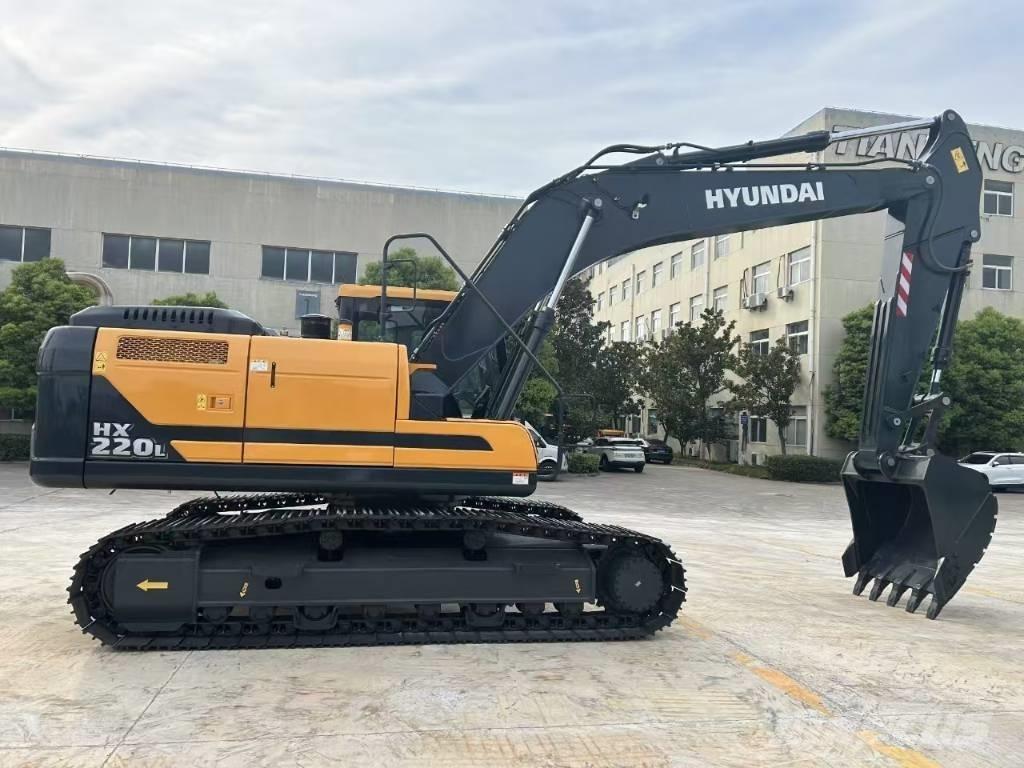 Hyundai HX 220 L Koparki gąsienicowe