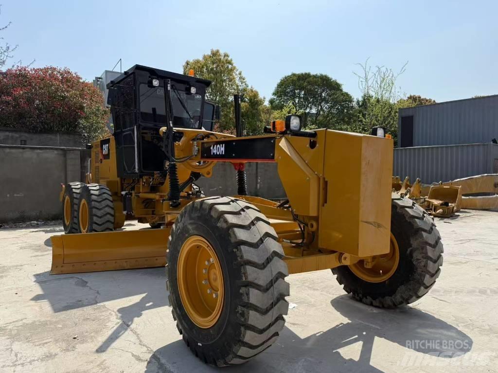 CAT 140 H Równiarki