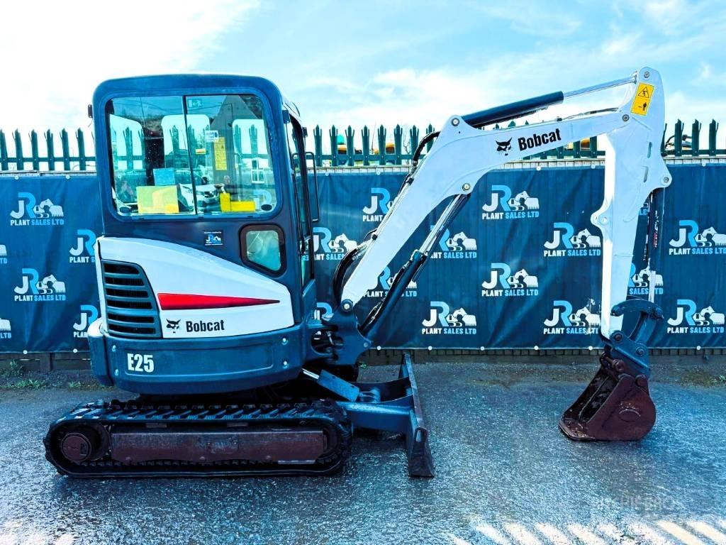 Bobcat E 25 Minikoparki