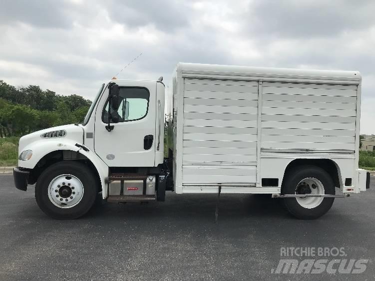 Freightliner M2 Samochody do transportu napojów