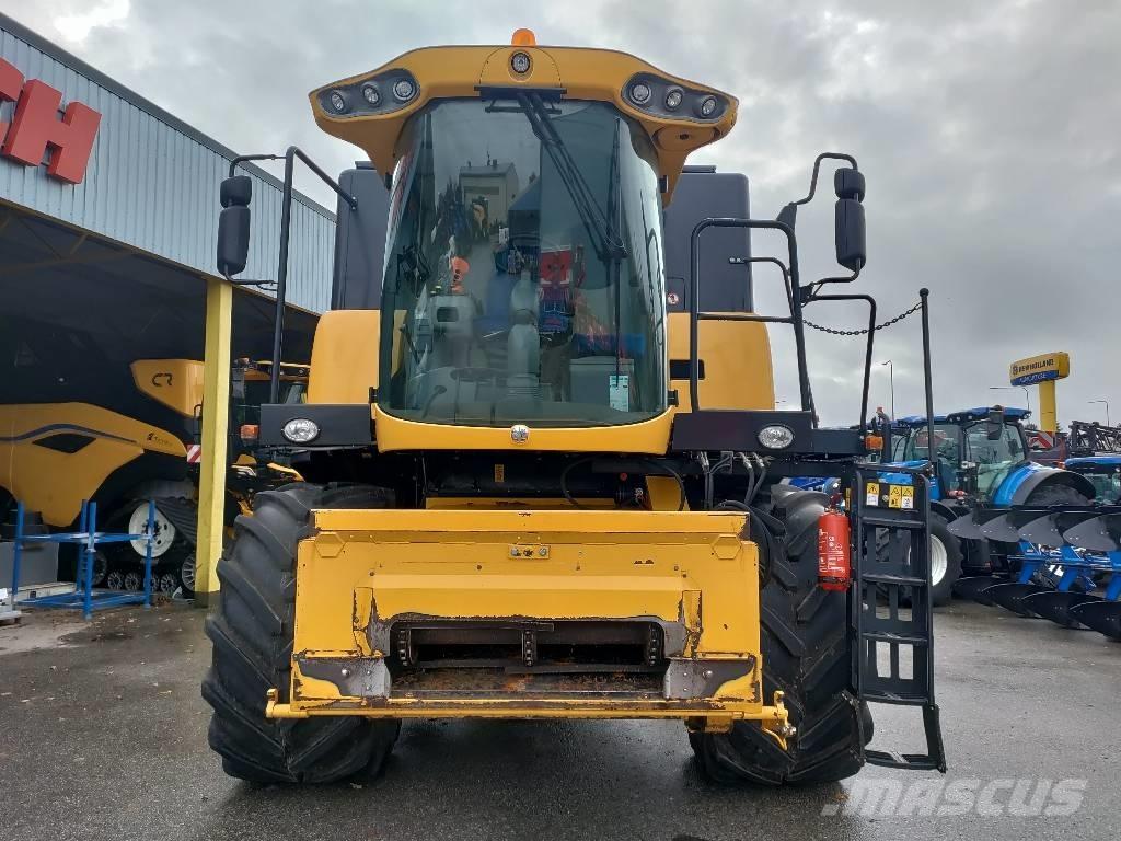 New Holland CX 5080 Kombajny zbożowe
