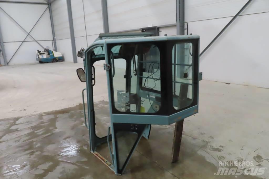 Yanmar Vio 75 Kabiny i wnętrze