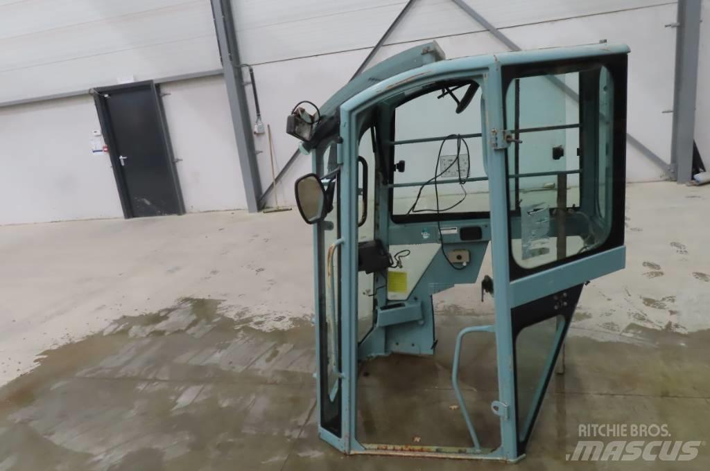 Yanmar Vio 75 Kabiny i wnętrze