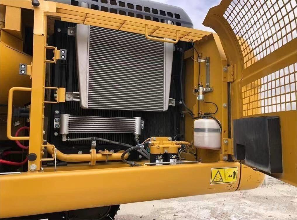 CAT 330D Koparki gąsienicowe